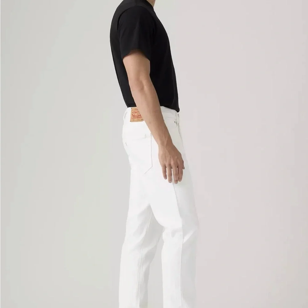 Levi’s 541 Athletic Tapered White Jeans-Size: 42x36